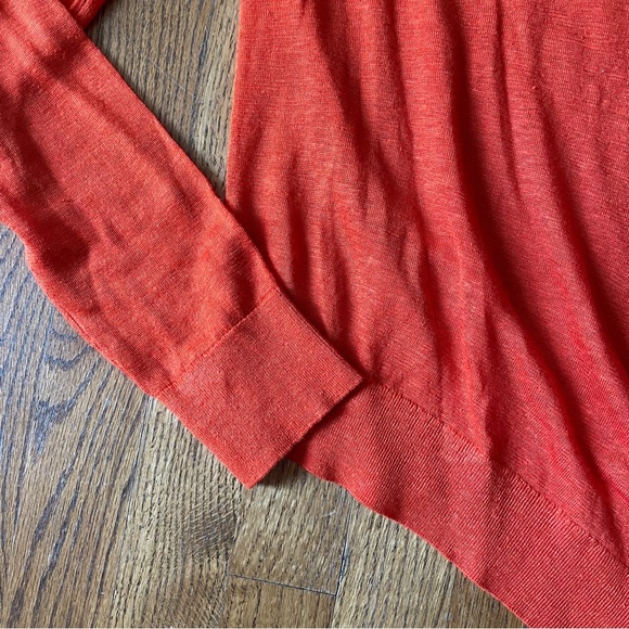 Theory orange coral asymmetrical sweater linen crew neck long sleeve medium - Picture 6 of 13